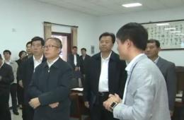 李鸿忠书记来访365电子游戏智慧养老服务中心